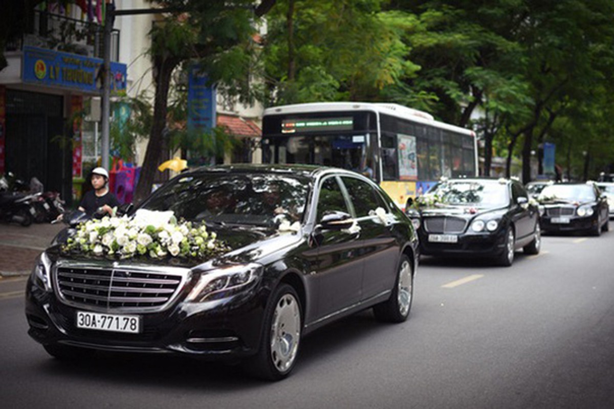 Xem dan sieu xe sang tram ty ruoc dau tai Ha Noi